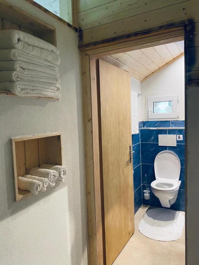 Chalet Baergstaeger ラウターブルンネン エクステリア 写真