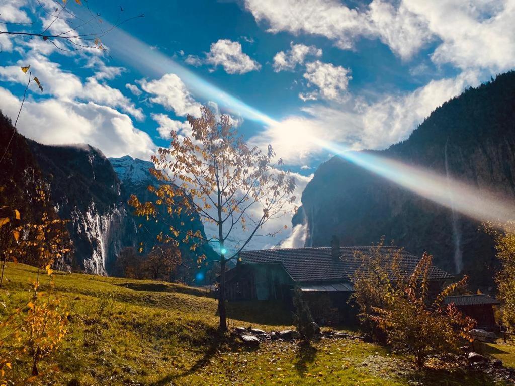 Chalet Baergstaeger ラウターブルンネン エクステリア 写真